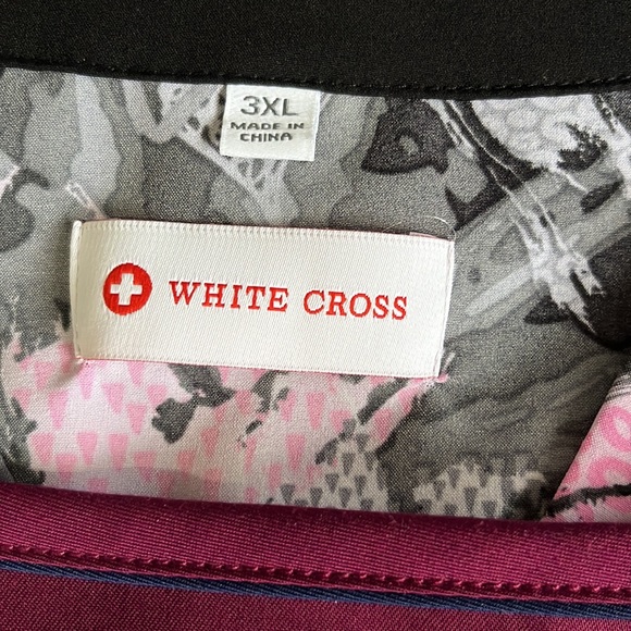 Scrub tops - Picture 5 of 9